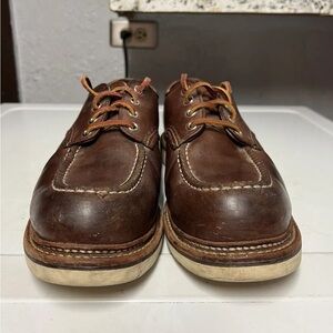 Red Wing 8109 Oxford in sz 10 D Mahogany brown in a unique classic style.